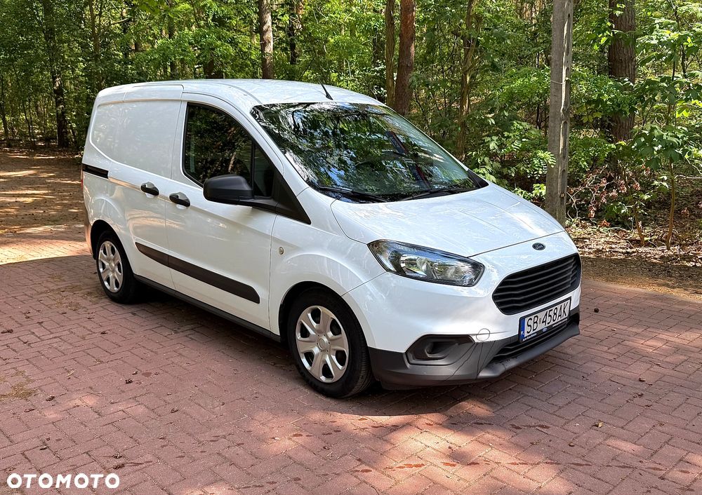 Ford Transit Courier - 1