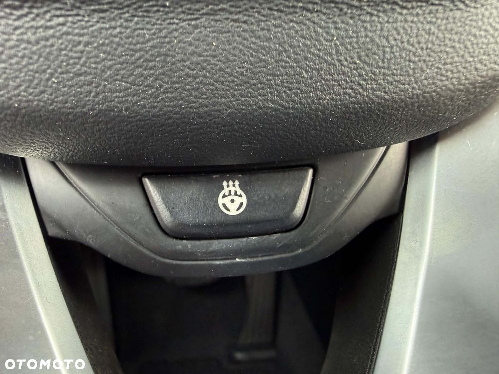 BMW Seria 1 120d - 12