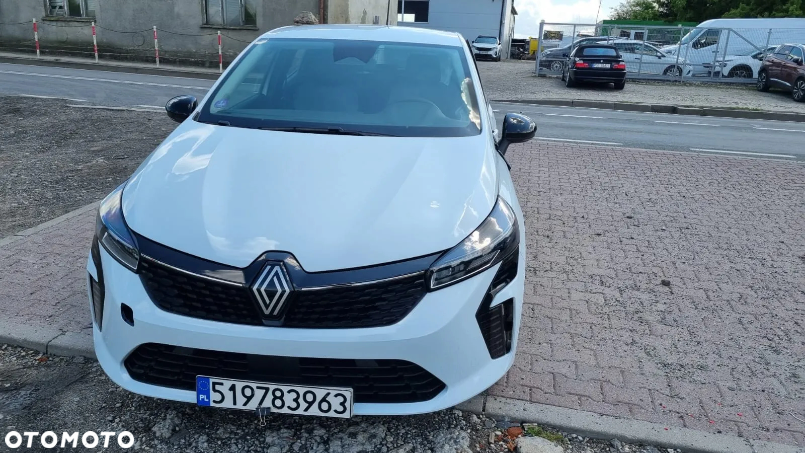 Renault Clio 1.6 E-TECH Equilibre - 28