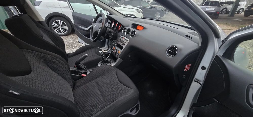 Peugeot 308 SW 1.6 HDi Premium CVM6 - 25