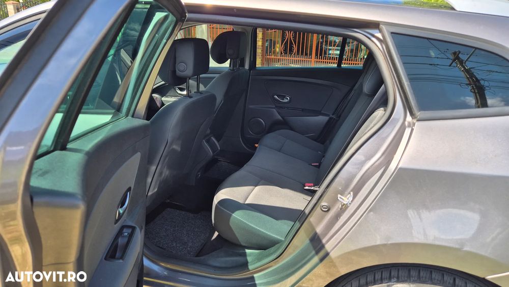 Renault Megane 1.5 dCi Expression - 14