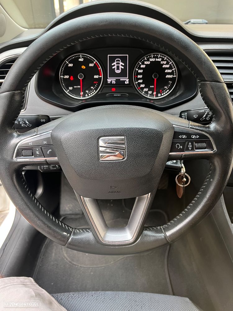 SEAT Leon 1.6 TDI DPF Ecomotive Style - 24