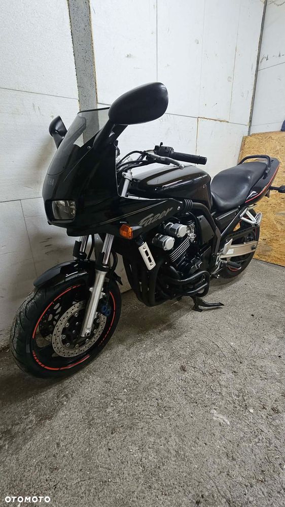Yamaha FZS - 8