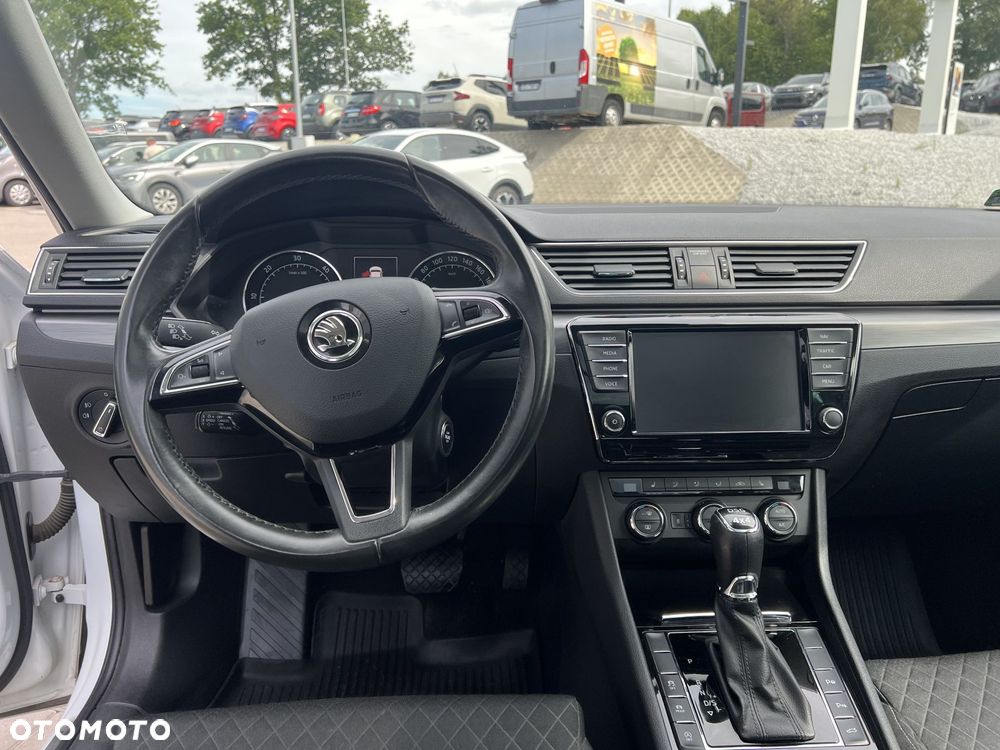 Skoda Superb 2.0 TDI 4x4 Style DSG - 13