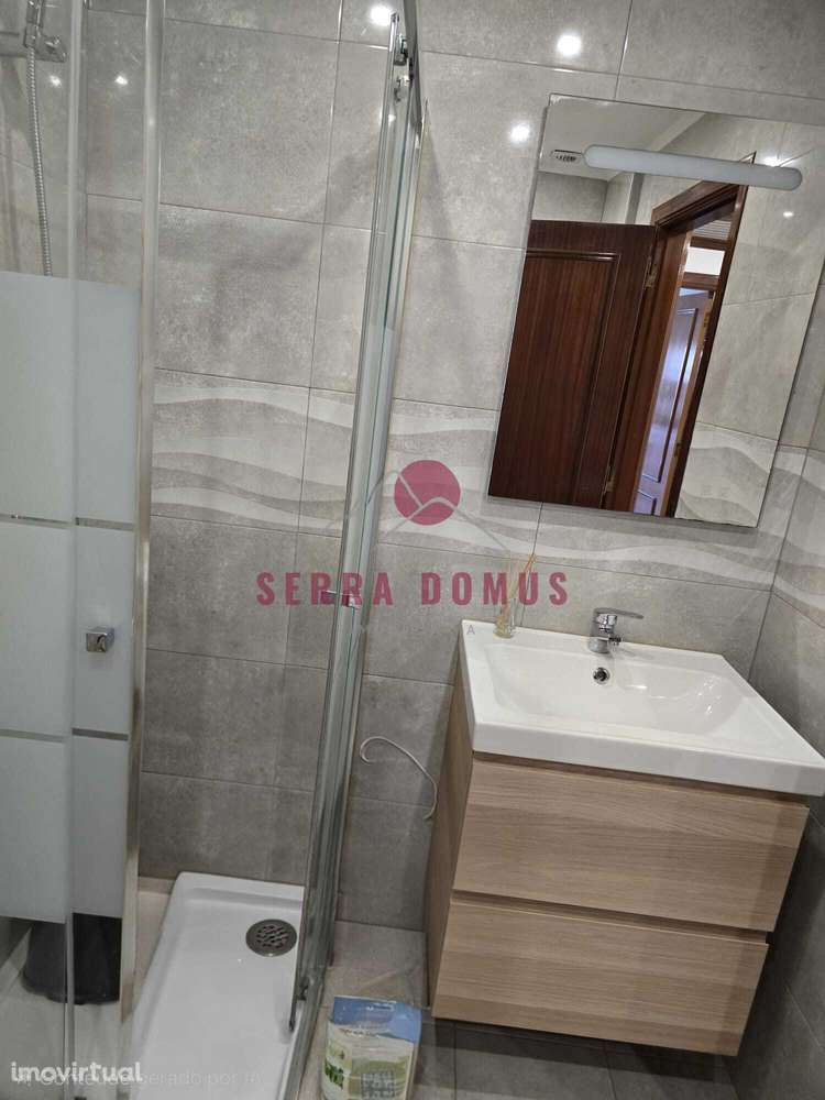 Excelente T2 Duplex com Terraço p/ ARRENDAMENTO em São Brás - Grande imagem: 5/33