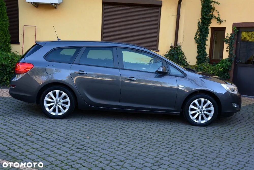 Opel Astra 1.4 Turbo Sports Tourer 150 Jahre - 10