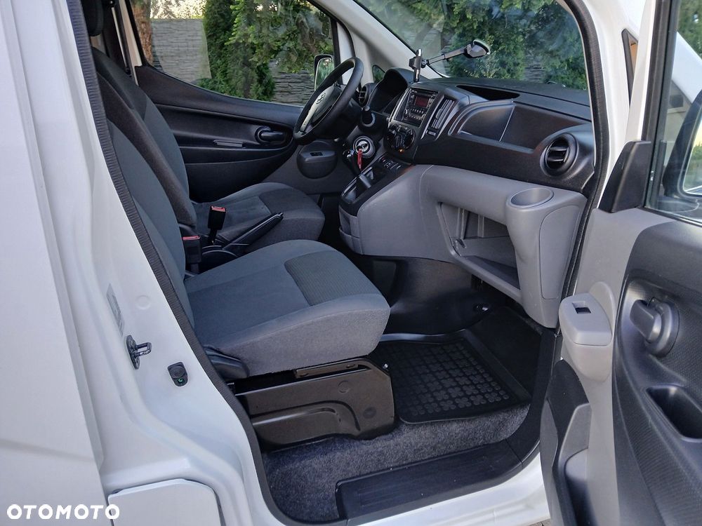 Nissan NV200 - 13
