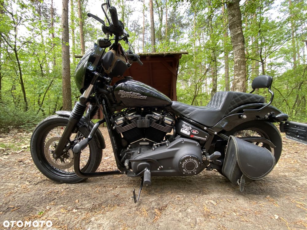 Harley-Davidson Softail Street Bob - 11