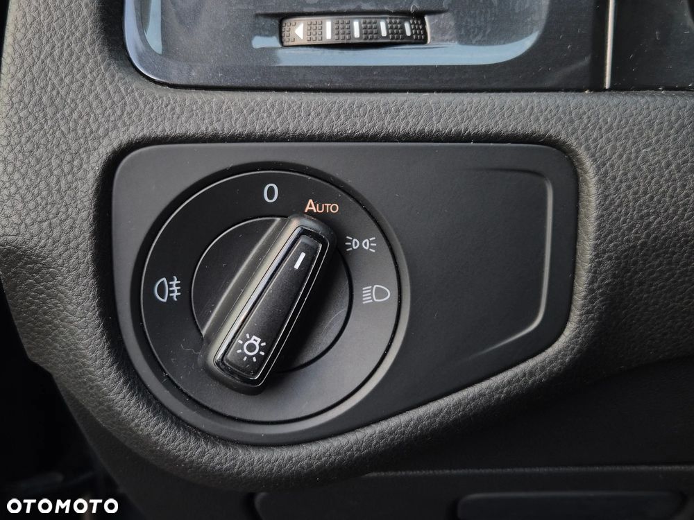 Volkswagen Golf VII 1.0 TSI BMT Trendline - 19