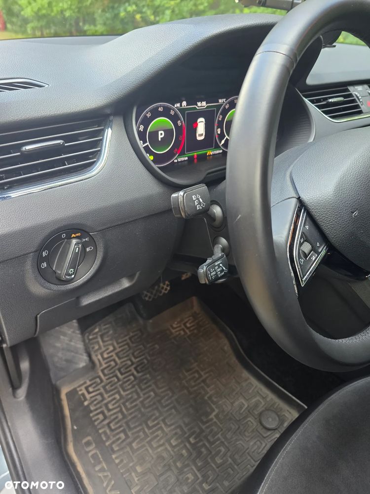 Skoda Octavia 2.0 TSI DSG L&K - 18