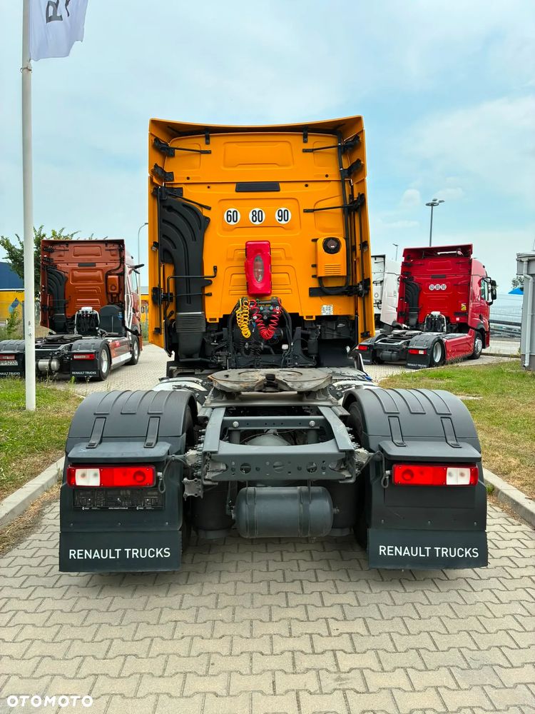 Renault T480 High CAB - 6
