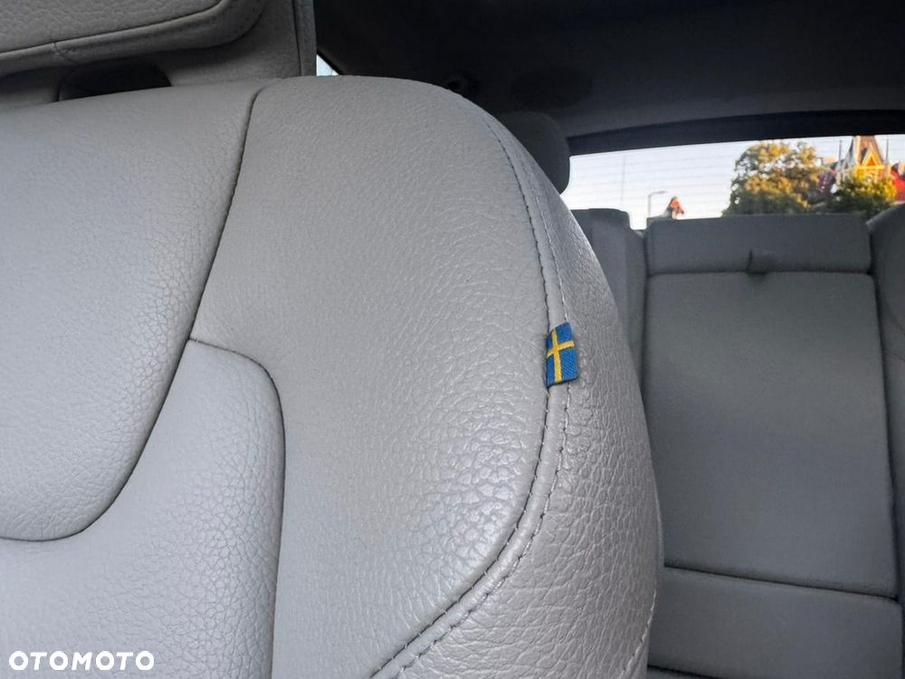 Volvo XC 60 - 18