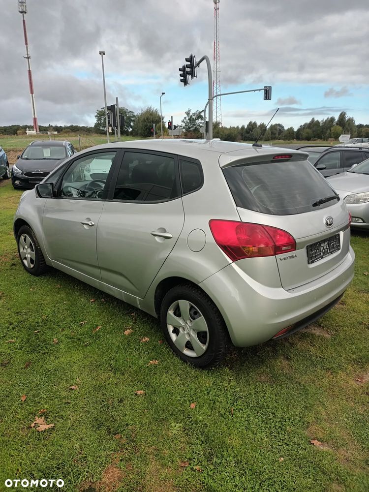 Kia Venga 1.6 CVVT Dream Team Edition - 4