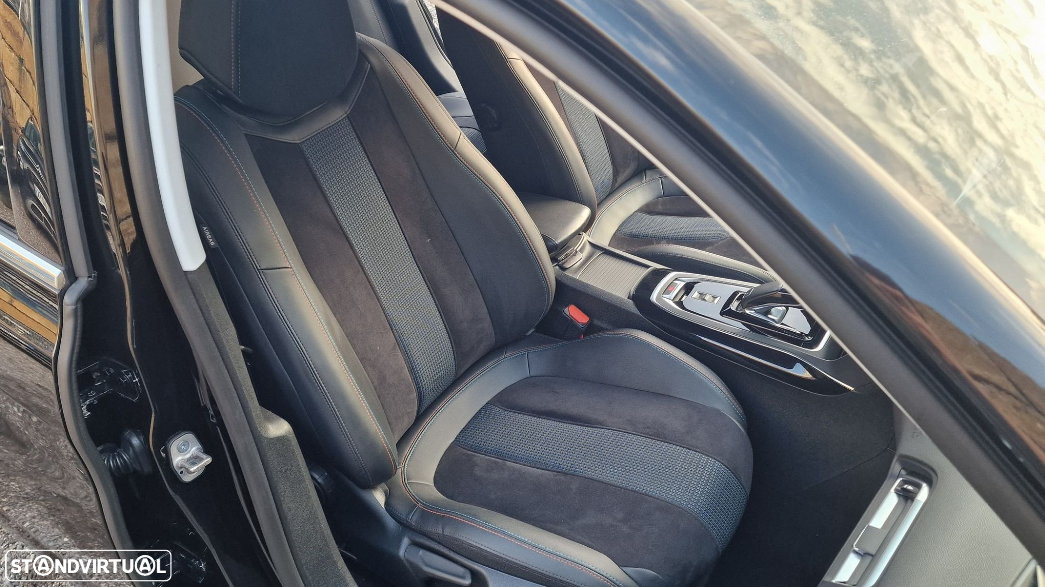 Peugeot 308 SW 1.5 BlueHDi Allure EAT8 - 29