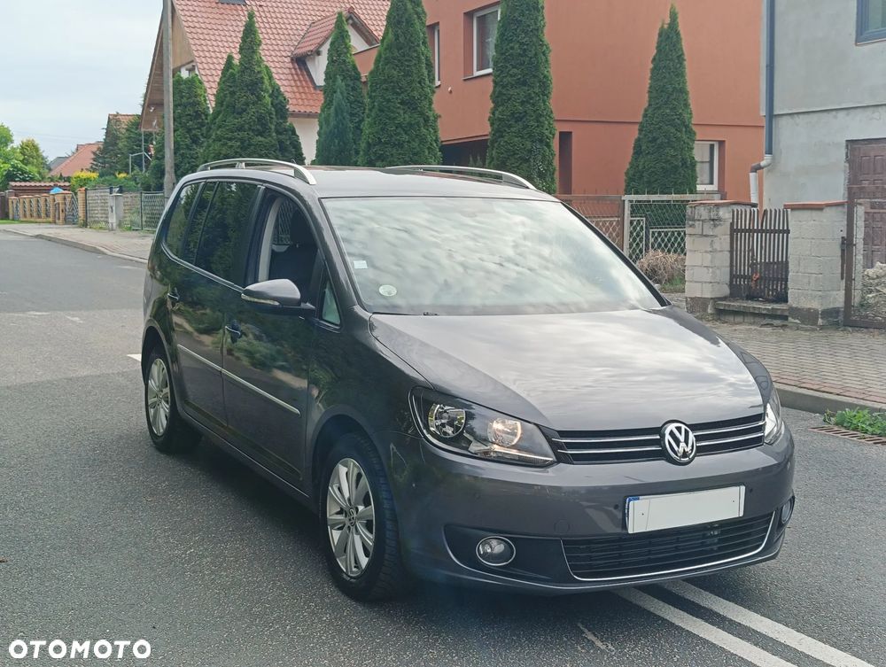 Volkswagen Touran 1.6 TDI DPF BlueMotion Technology DSG Comfortline - 3