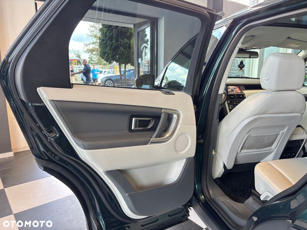 Land Rover Discovery Sport - 25