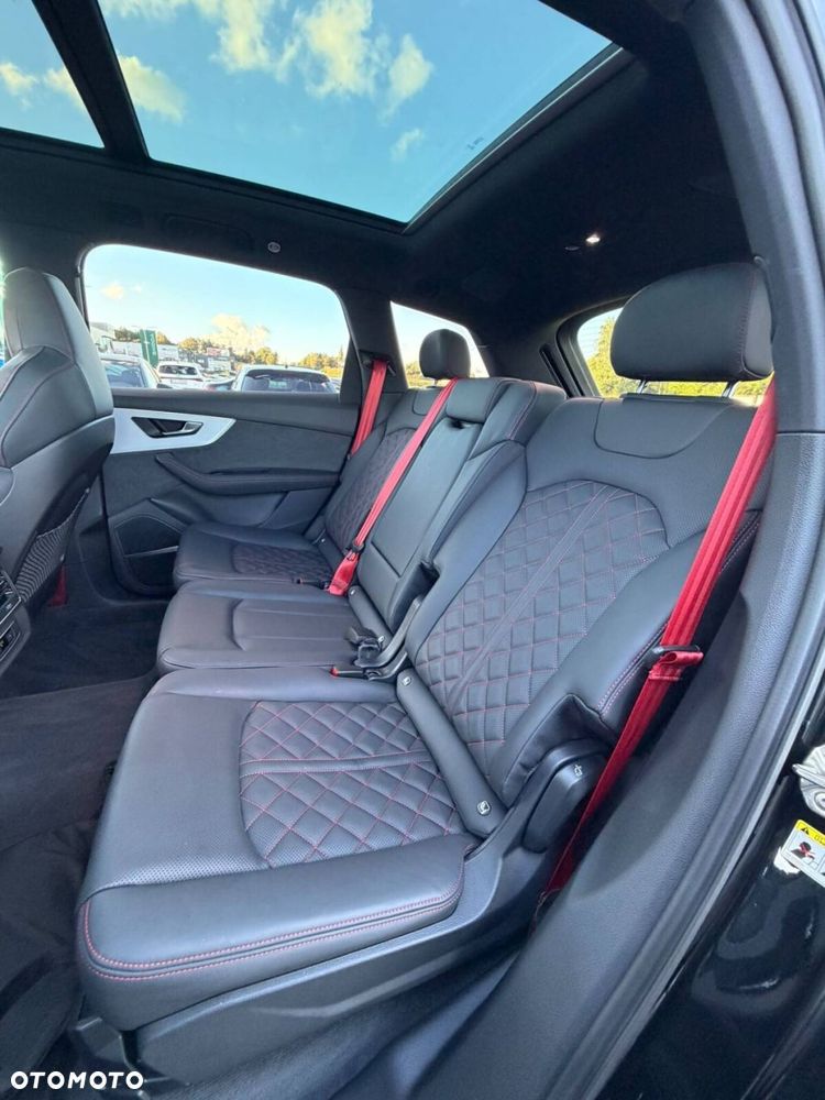 Audi Q7 TFSI e PHEV 360 kW Quattro S Line Tiptr - 25