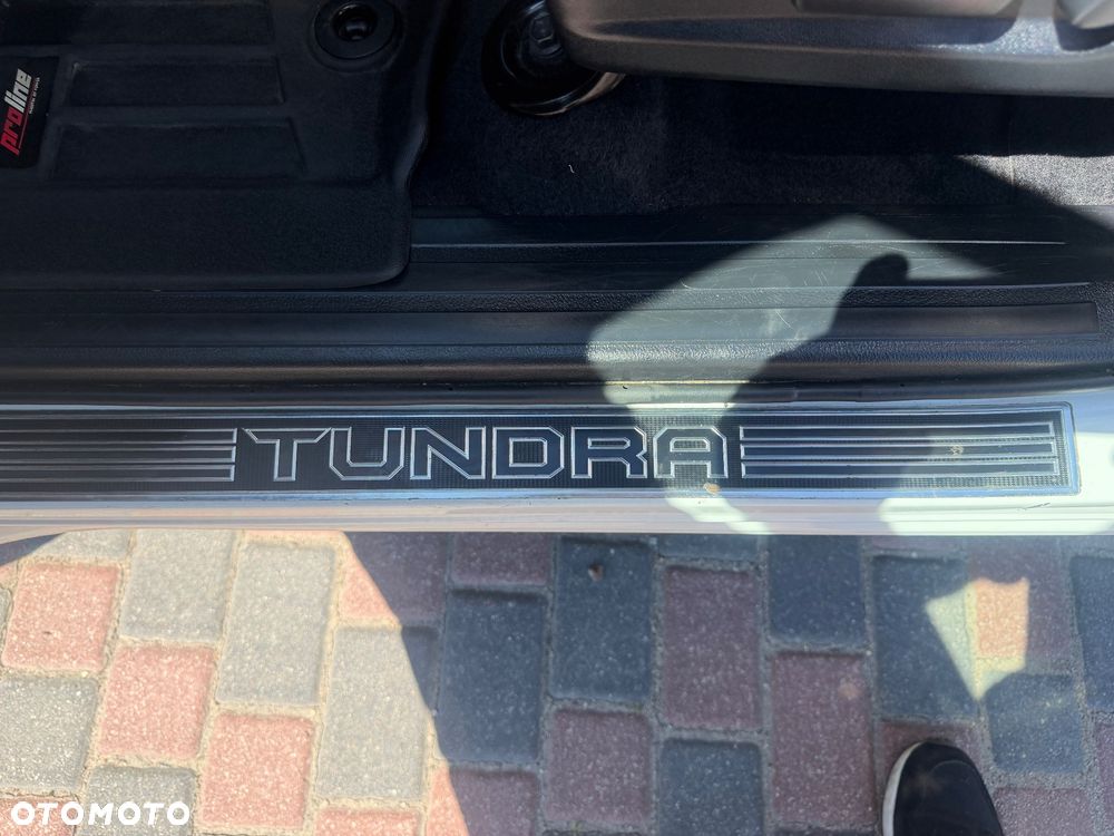 Toyota Tundra - 21