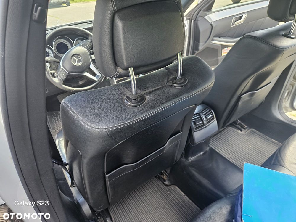 Mercedes-Benz Klasa E 350 CDI DPF BlueEFFICIENCY 7G-TRONIC Elegance - 13