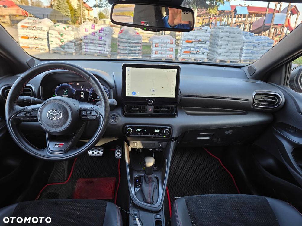 Toyota Yaris 1.5 VVT-i GR SPORT - 10