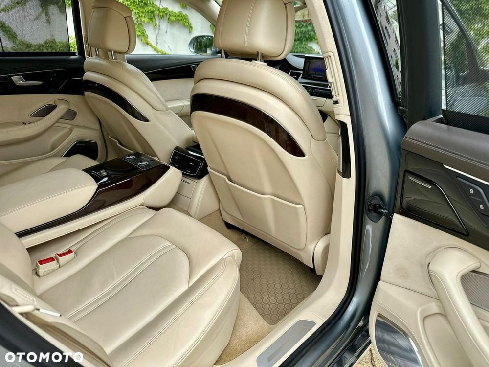 Audi A8 - 11