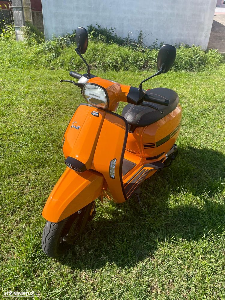 Lambretta V125 Special - 1