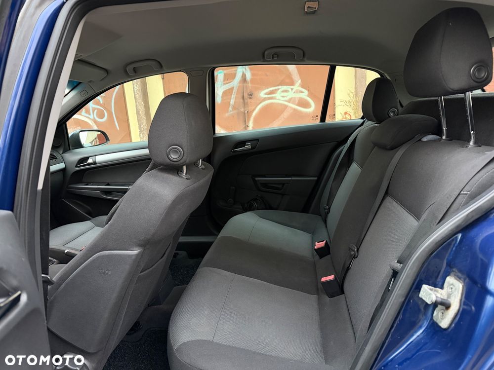 Opel Astra 1.6 Catch me now - 21