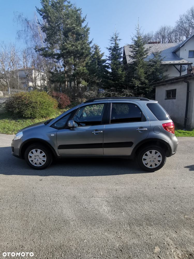 Suzuki SX4 1.6 VVT 4x4 Style - 4
