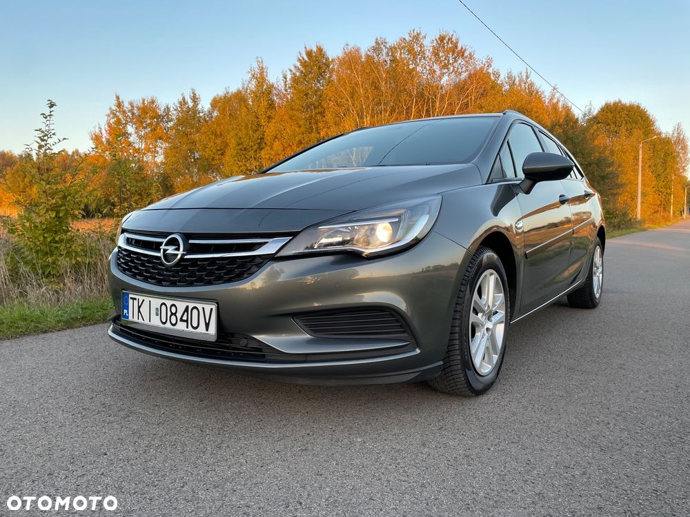 Opel Astra 2018 photo 2