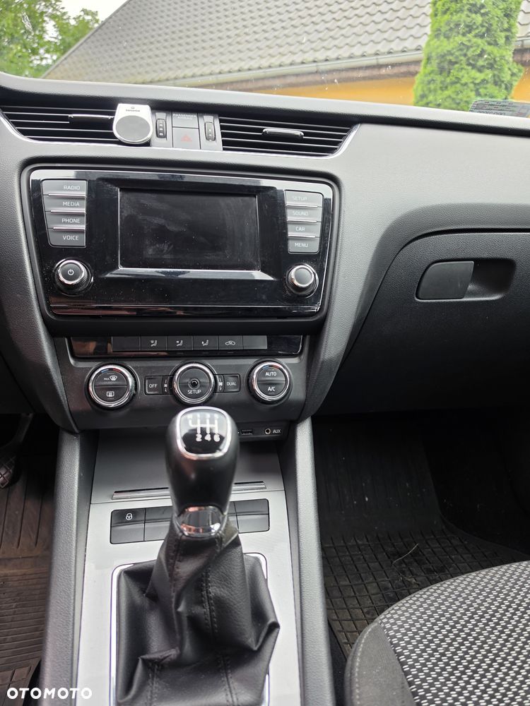 Skoda Octavia 1.4 TSI Ambition - 4
