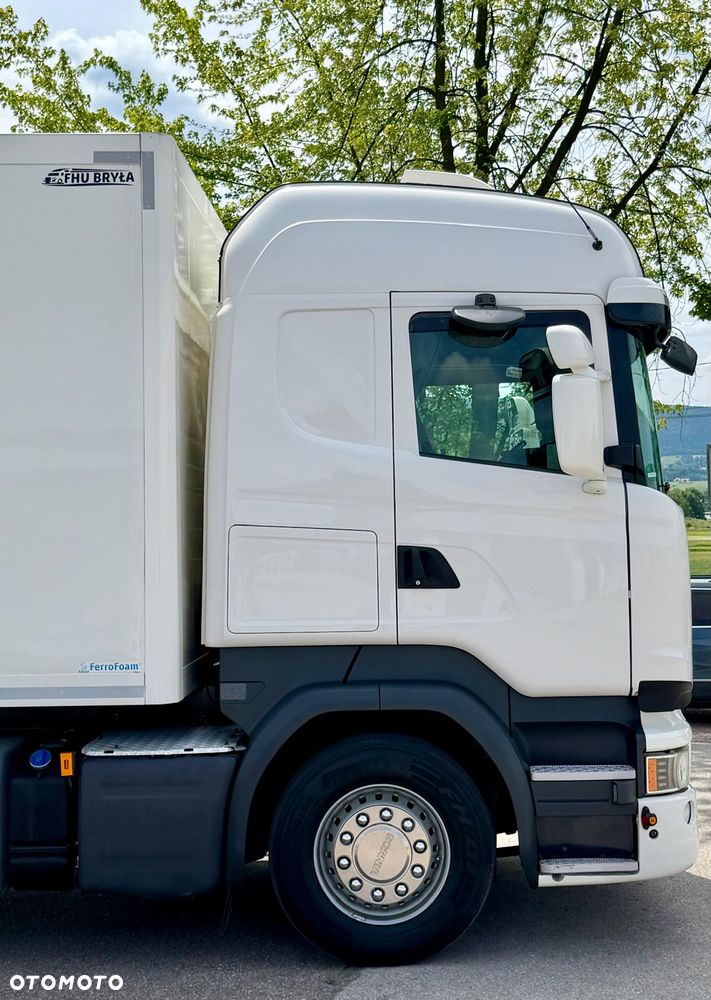 Scania SCANIA R450 / IZOTERMA / KONTENER / DO ŻYWCA / SILNIK 6 CYLINDROWY / 13 LITROWY  / KLIMA POSTOJOWA / WINDA / SPROWADZONY / SYPIALKA / AUTOMAT / 18 PALET / E6 / STAN BARDZO DOBRY - 9