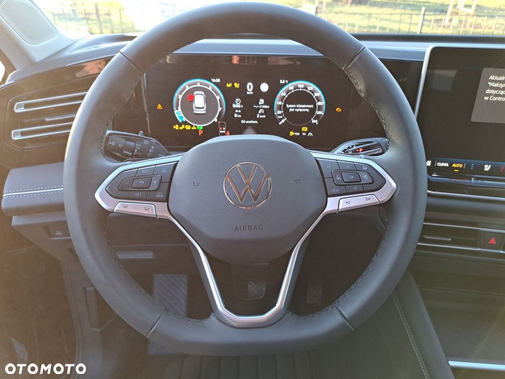 Volkswagen Tiguan - 18