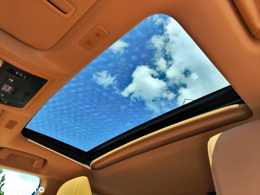 Lexus ES 300h Business Edition - 15