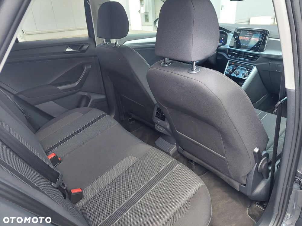 Volkswagen T-Roc 1.5 TSI Life - 32