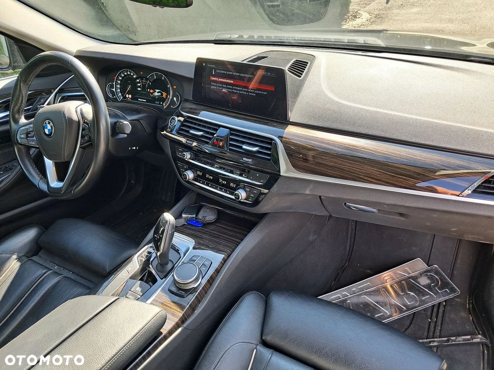 BMW Seria 5 530d Luxury Line - 7