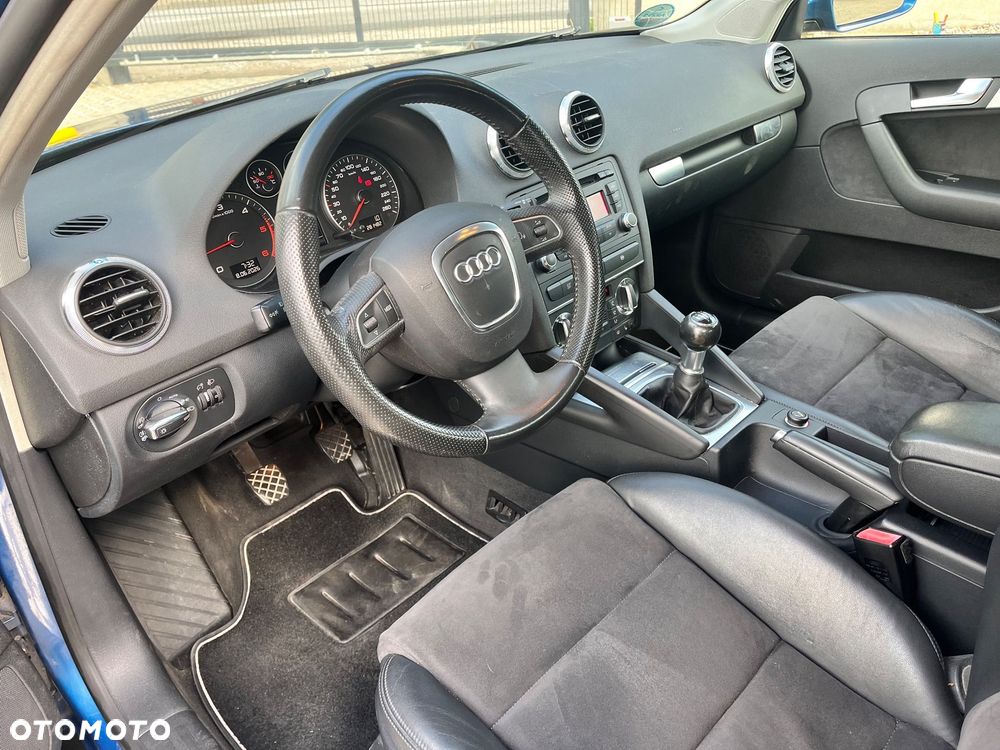 Audi A3 Sportback - 18
