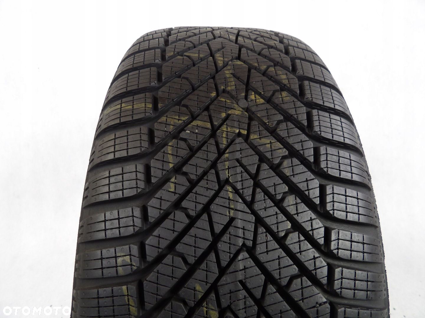 1x opona 225/45R18 PIRELLI CINTURATO WINTER 2 - 1