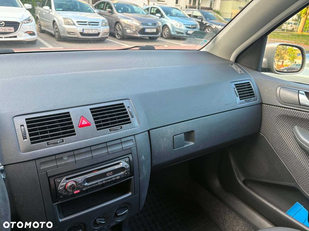 Skoda Fabia - 4