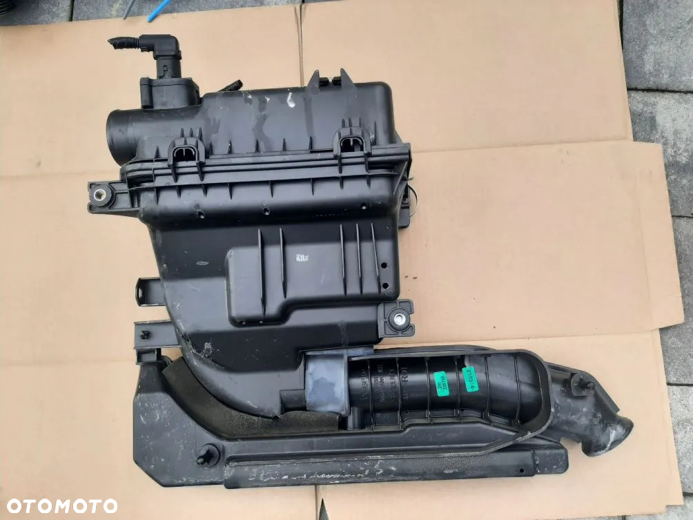 OBUDOWA FILTRA POWIETRZA SUZUKI SWIFT MK7 1.2 71L-A01 - 5