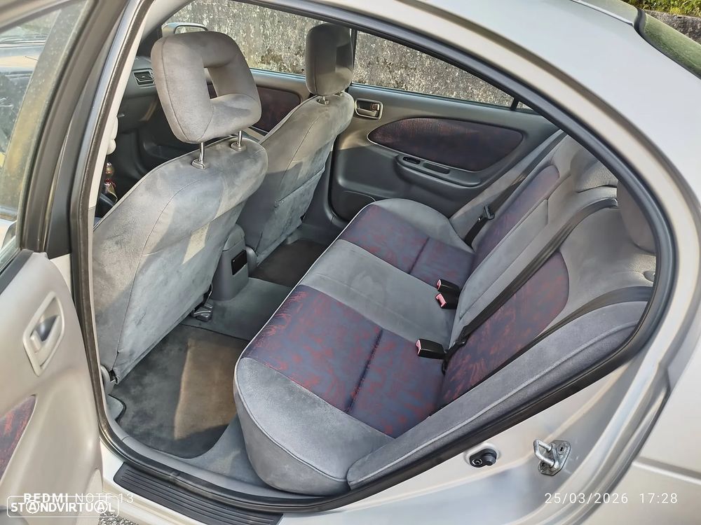 Toyota Avensis Sedan 1.6 Terra JE - 8