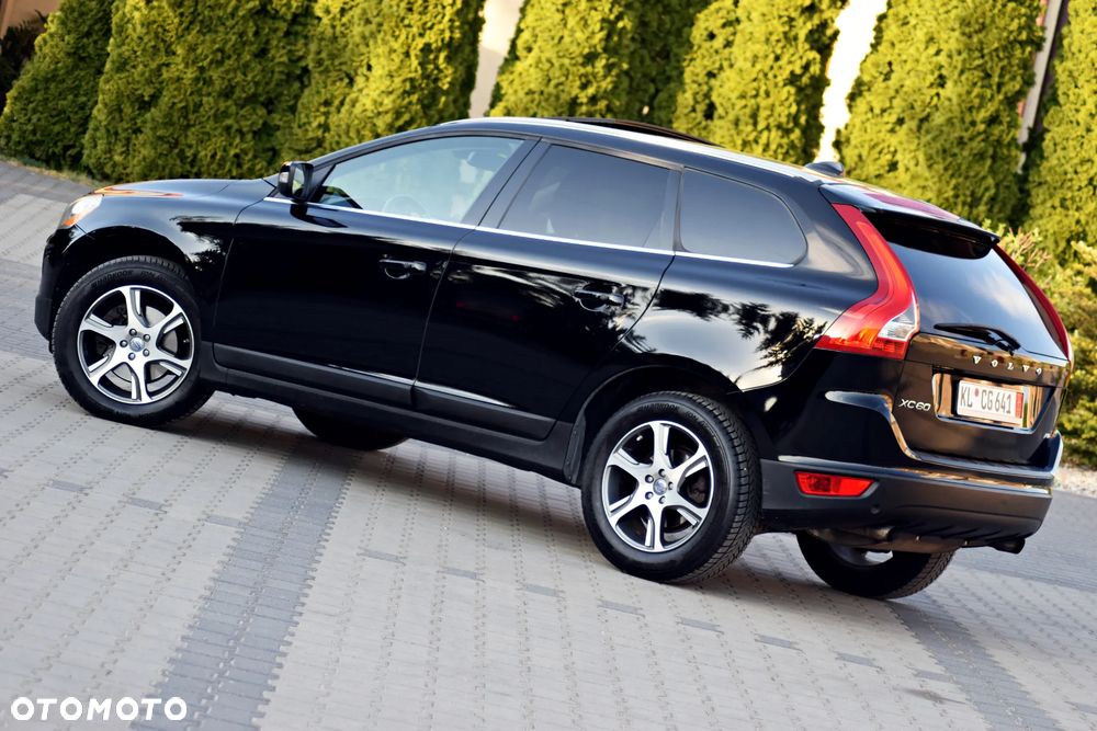 Volvo XC 60 3.2 AWD RDesign - 13