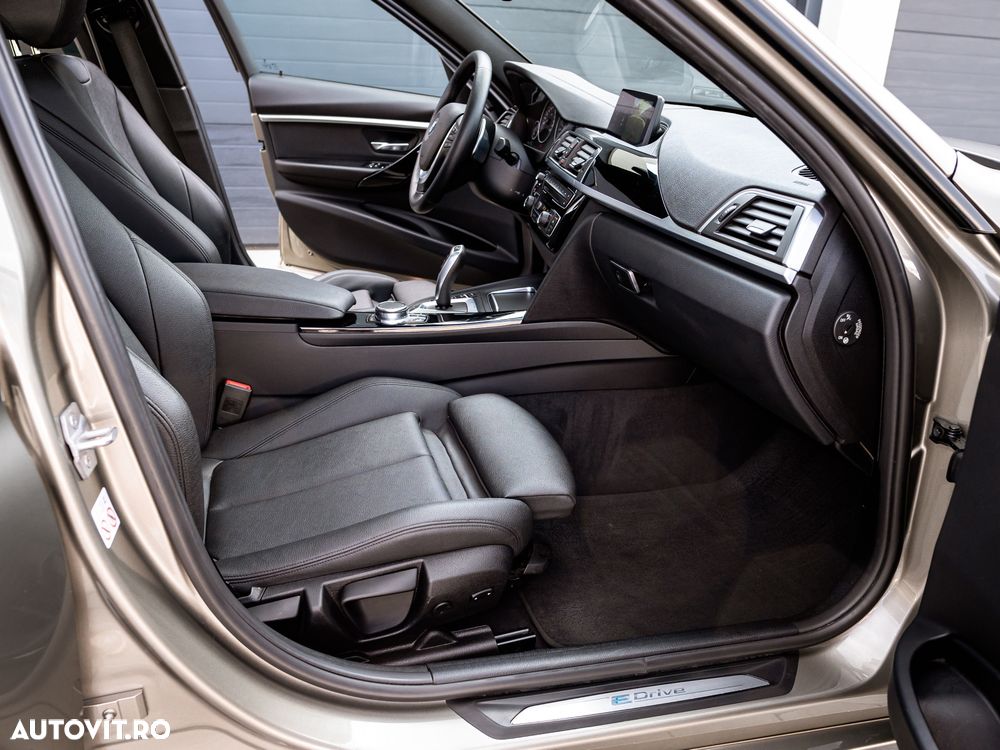 BMW Seria 3 330e iPerformance Sport Line - 11