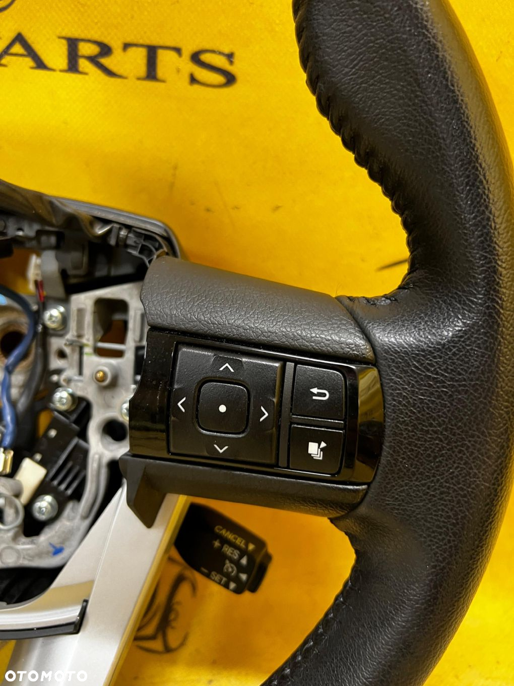 KIEROWNICA SKÓRZANA WIELOFUNKCYJNA TEMPOMAT KOMPUTER TOYOTA HILUX VIII 8 - 6