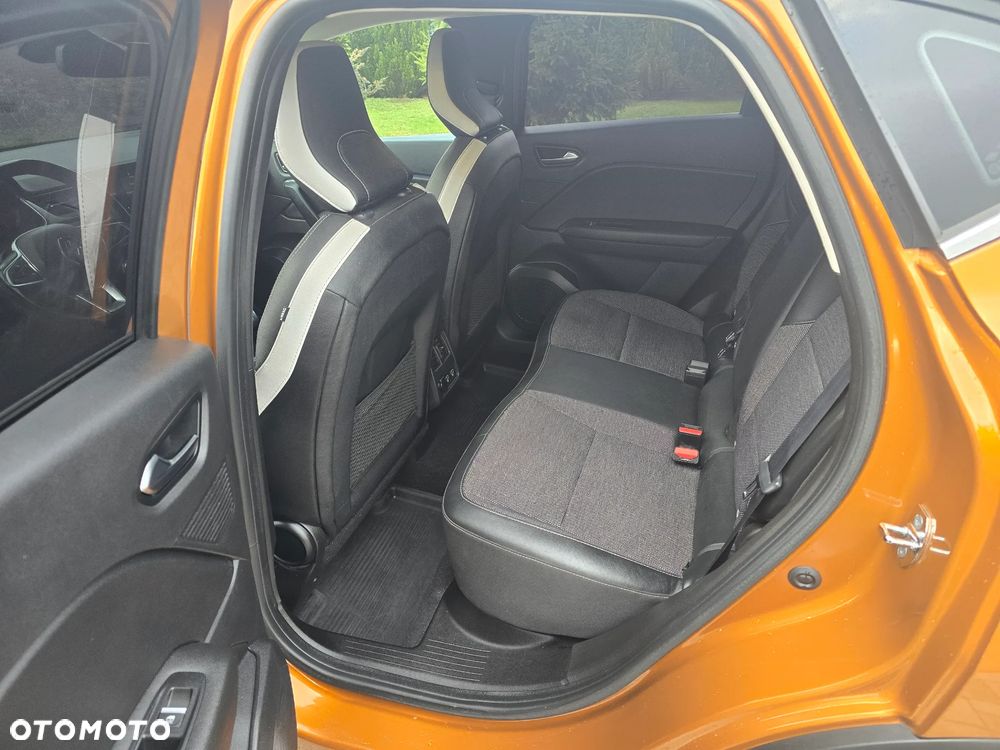 Renault Captur - 16