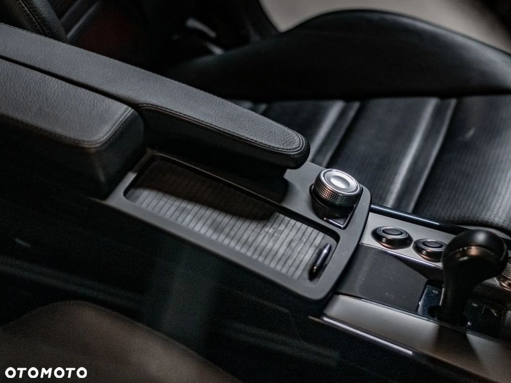 Mercedes-Benz Klasa E 63 AMG AMG Speedshift 7G-MCT - 12