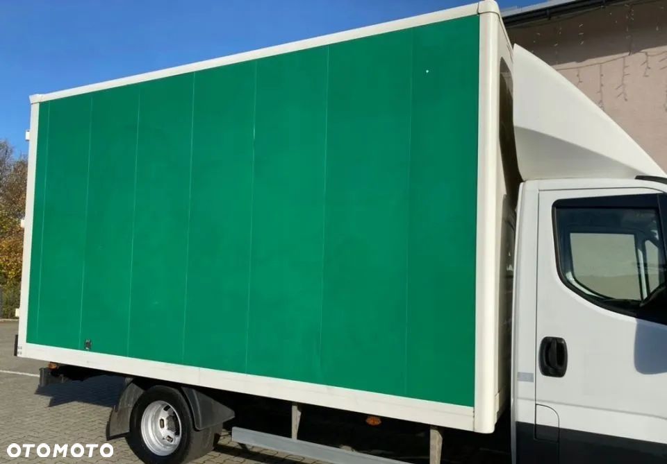 Iveco Daily 35 C15 Kontener 4.4m - 24