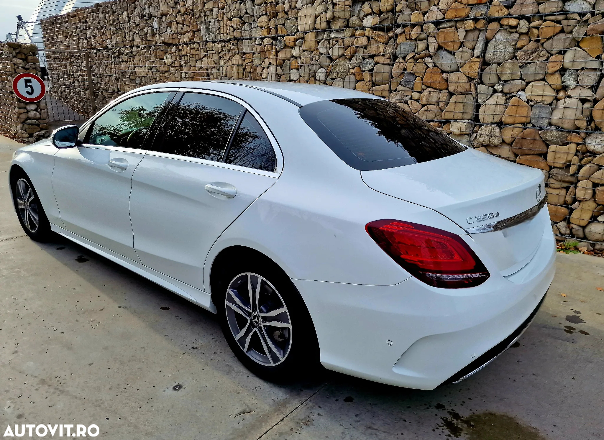 Mercedes-Benz C 220 d 9G-TRONIC AMG Line - 6