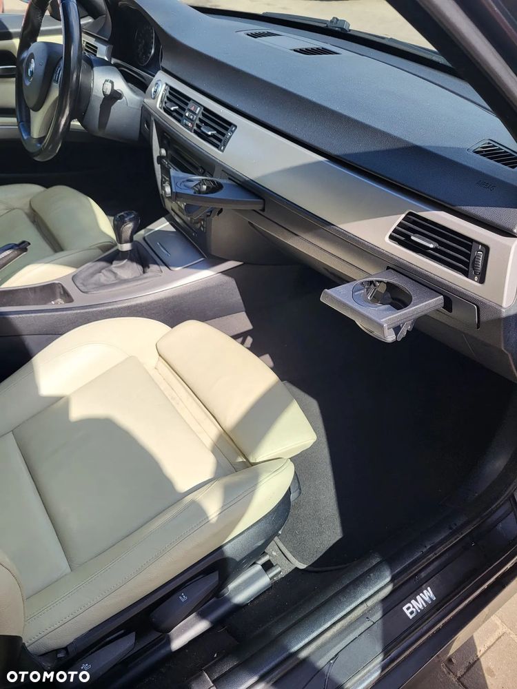 BMW Seria 3 330d - 9