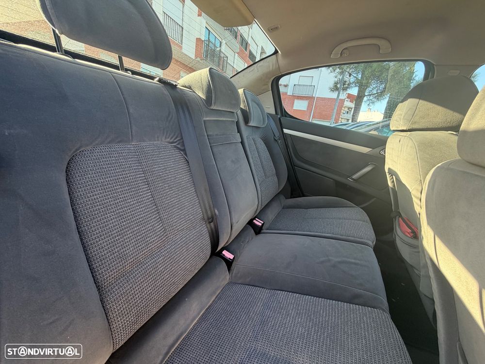 Peugeot 407 1.6 HDi Premium FAP - 10