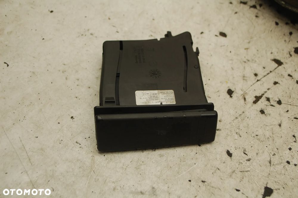 UCHWYT NA KUBEK 6Q0858602E VW POLO IV 01-09 - 5